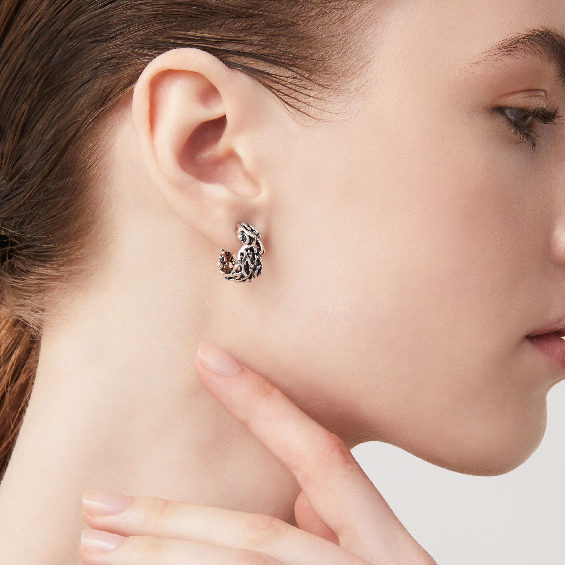 Coral Small Hoop Earrings image number 1