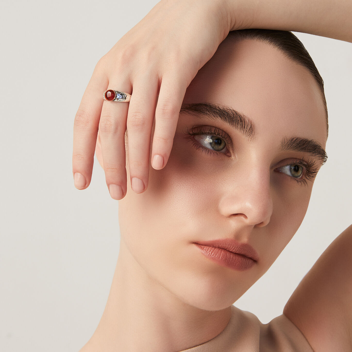 Bague Martel&eacute;e Cornaline