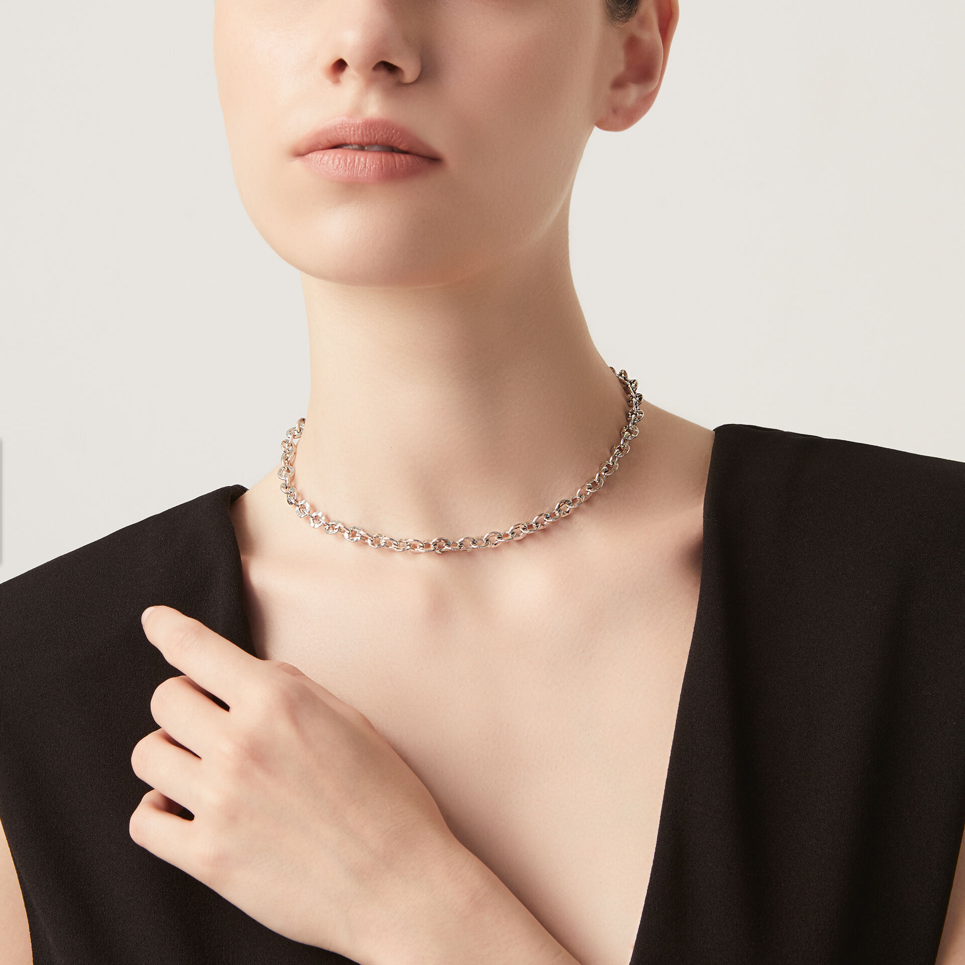 Coffee Small Necklace image number 1