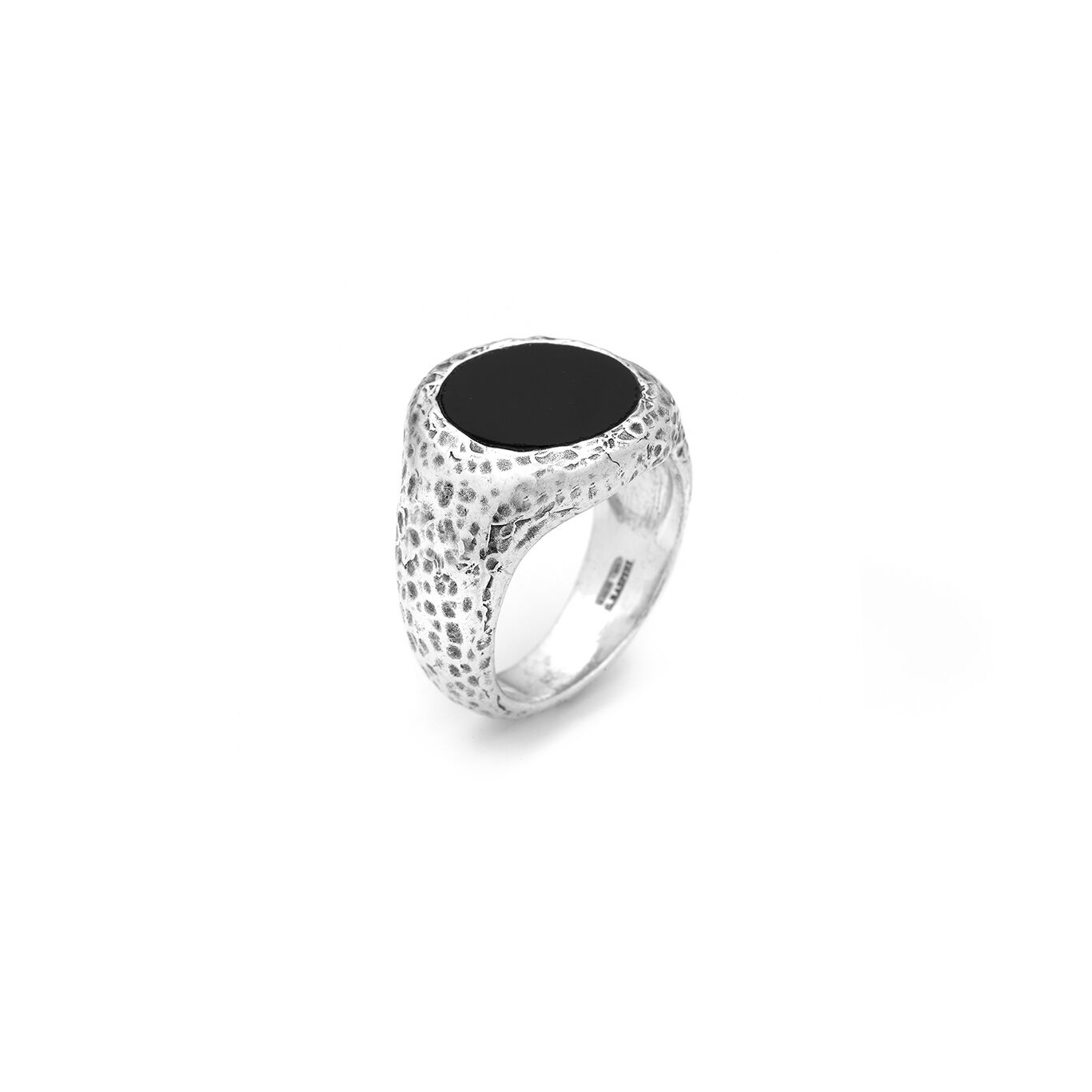 Round Onyx Big Hammered Ring