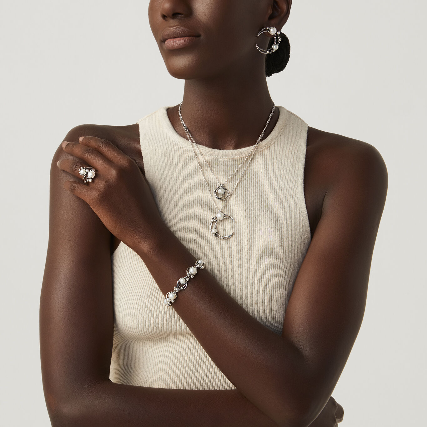 Bague Ad Astra, Bague en argent massif et perles naturelles_image number 2_Giovanni Raspini