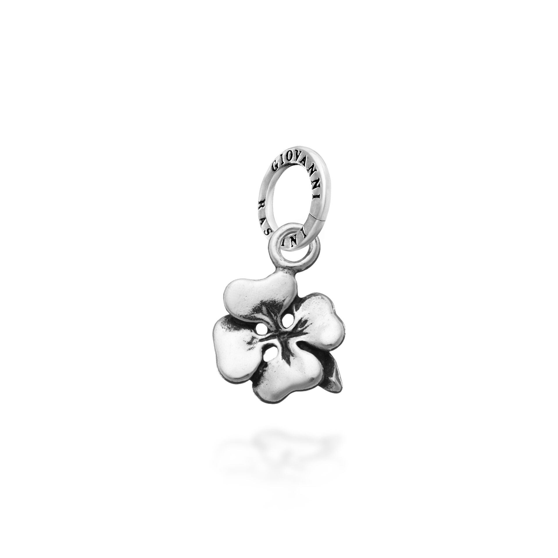 Quatrefoil Charm image number 0